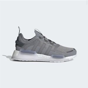 NWT Adidas NMD V3 in Grey / White